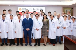 German Spine Expert Joins the Affiliated Hospital of Putian University, Jointly Establishing An Internationalized Hospital for Treatment and Diagnosis.